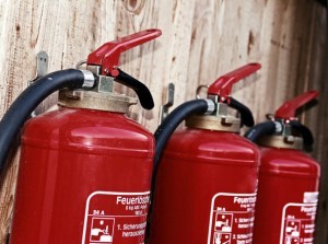 Bảng báo giá bán bình chữa cháy cầm tay các loại bột khô BC MFZ, khí CO2 MT, quả cầu cứu hỏa tự động treo tường cùng một số thiết bị pccc 2015