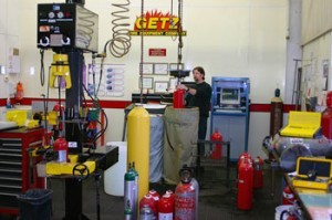 Dịch vụ nạp sạc bảo dưỡng bình chữa cháy bột khô BC, ABC và bình cứu hỏa khí lạnh CO2 uy tín - Bảng báo giá tháng 12 2